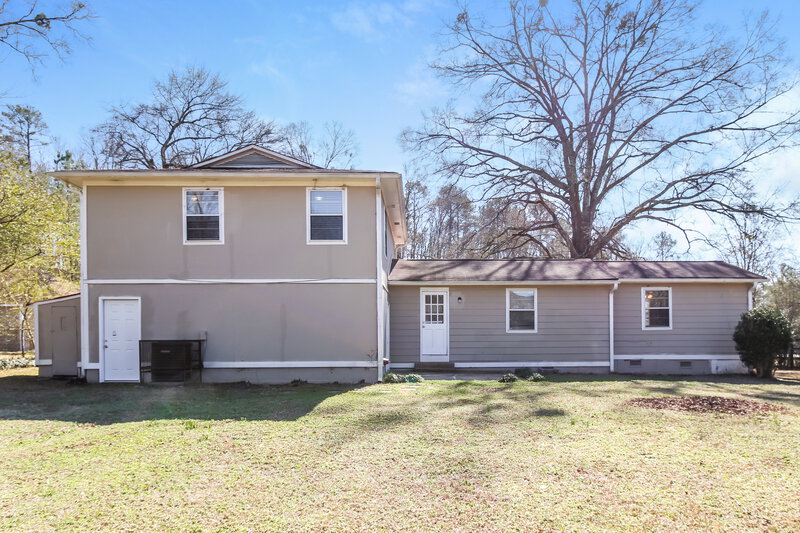 1,335/Mo, 3117 Parkwood Road Bessemer, AL 35022 Rear View