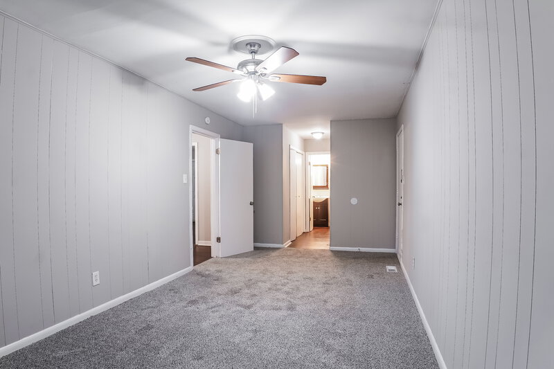 1,480/Mo, 103 Highland Avenue Hueytown, AL 35023 Main Bedroom View 2