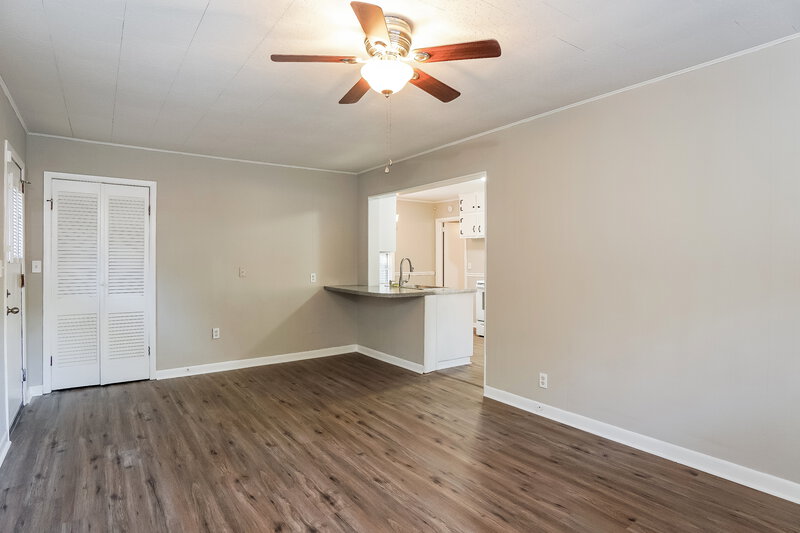 0/Mo, 216 Westwood Drive Birmingham, AL 35215 Misc View 8