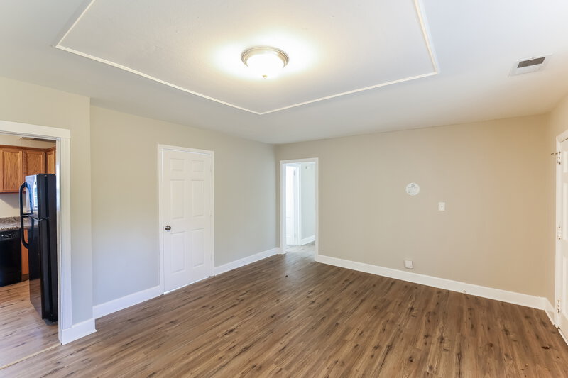 1,240/Mo, 914 Park Place Birmingham, AL 35215 Living Room View