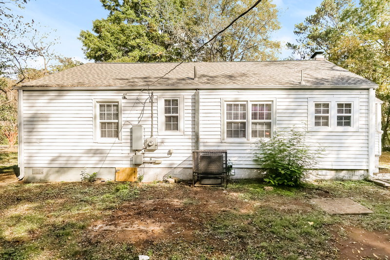 1,240/Mo, 914 Park Place Birmingham, AL 35215 Rear View 2