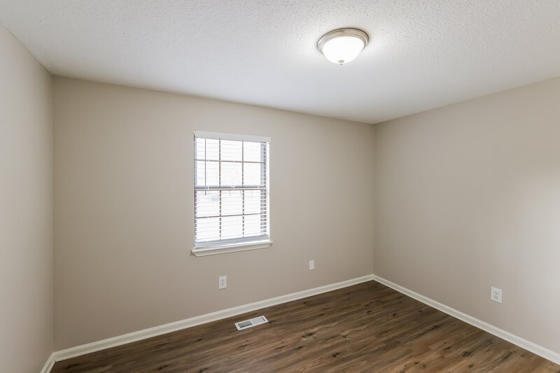 1,160/Mo, 1704 Danbury Circle Tarrant, AL 35217 Bedroom View
