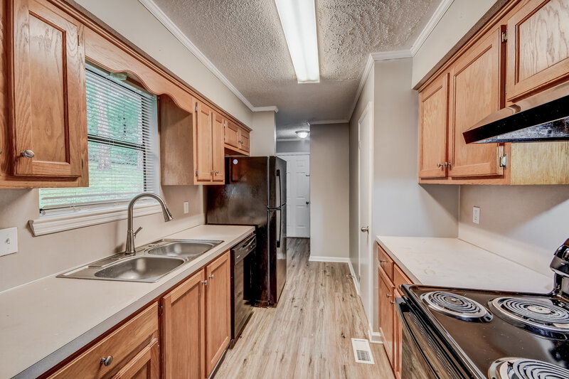 1,390/Mo, 2404 Pentland Drive Birmingham, AL 35235 Kitchen View