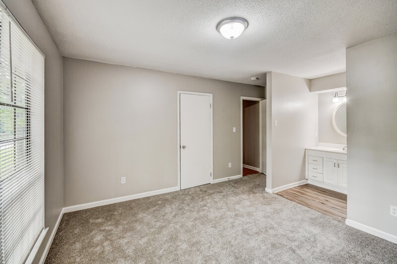 1,390/Mo, 2404 Pentland Drive Birmingham, AL 35235 Main Bedroom View