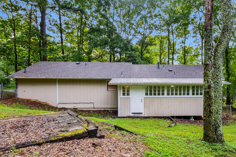 1,390/Mo, 2404 Pentland Drive Birmingham, AL 35235 Rear View