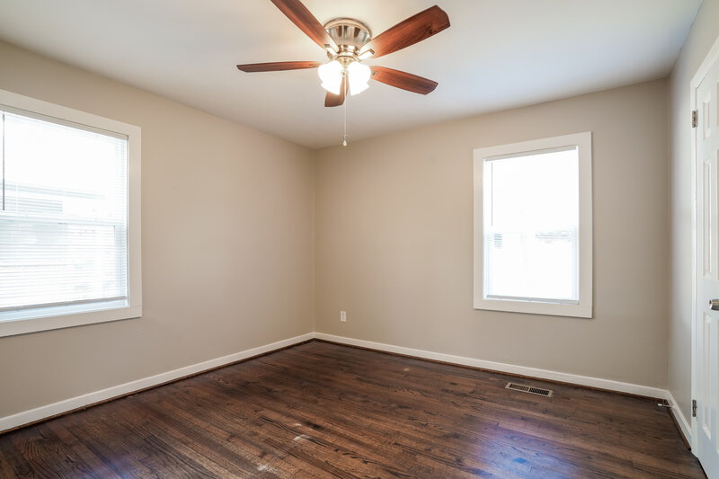 1,050/Mo, 1340 5th Place NW Birmingham, AL 35215 Main Bedroom View