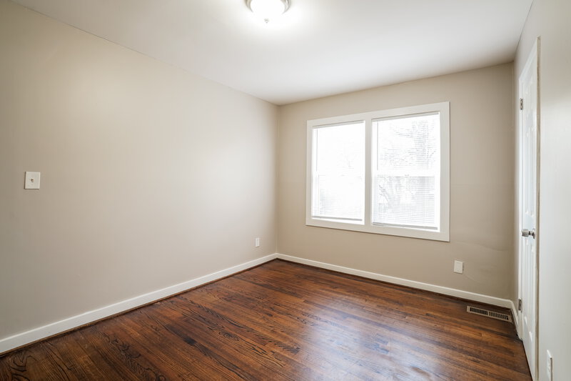 1,050/Mo, 1340 5th Place NW Birmingham, AL 35215 Bedroom View