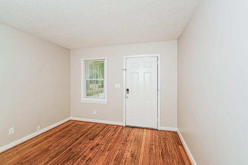 1,040/Mo, 237 Garden Ln Birmingham, AL 35215 Living Room View