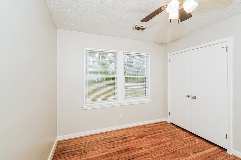 1,040/Mo, 237 Garden Ln Birmingham, AL 35215 Bedroom View 3