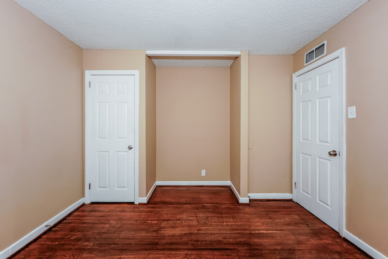 1,125/Mo, 948 Edwards Lake Road Birmingham, AL 35235 Bedroom View