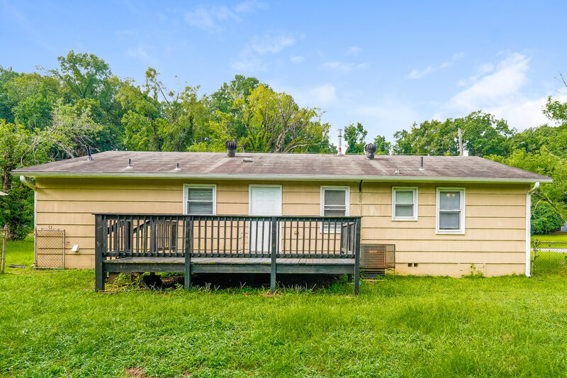 1,125/Mo, 948 Edwards Lake Road Birmingham, AL 35235 Rear View