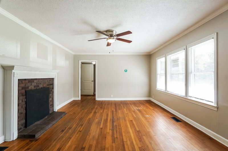 1,200/Mo, 104 Wheeler Drive Hueytown, AL 35023 Living Room View