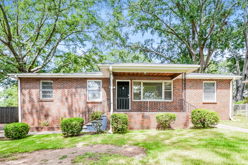 1,260/Mo, 111 Meadowood Avenue Hueytown, AL 35023 External View