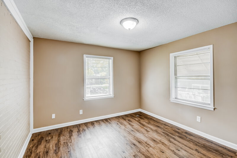 1,260/Mo, 111 Meadowood Avenue Hueytown, AL 35023 Main Bedroom View