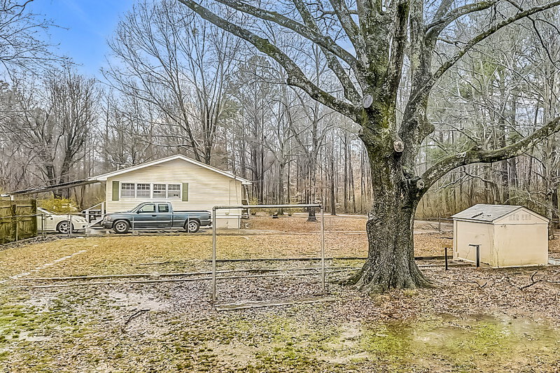 1,290/Mo, 6994 Hopewell Road Bessemer, AL 35022 Rear View