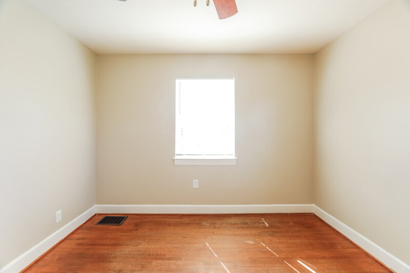 1,715/Mo, 612 Robin Road Birmingham, AL 35214 Bedroom View 2