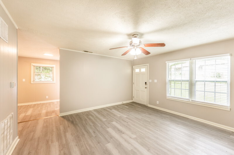 1,195/Mo, 1722 Rogina Drive Fultondale, AL 35068 Living Room View