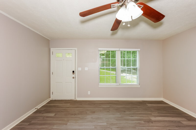 1,195/Mo, 1722 Rogina Drive Fultondale, AL 35068 Living Room View 2