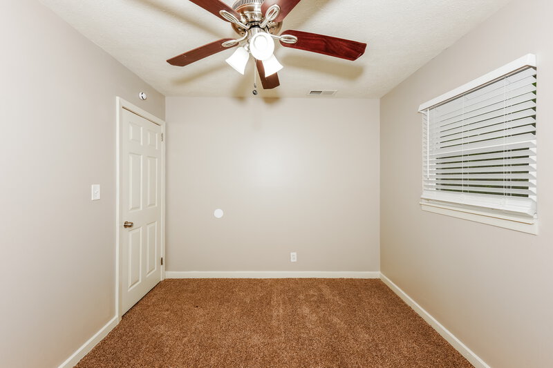 1,195/Mo, 1722 Rogina Drive Fultondale, AL 35068 Main Bedroom View