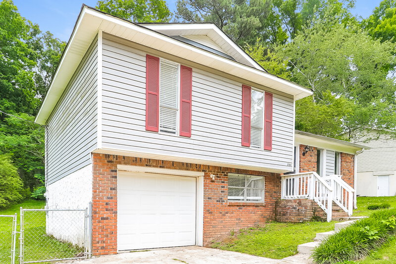 2,060/Mo, 2561 Gaylon St Birmingham, AL 35235 Front View