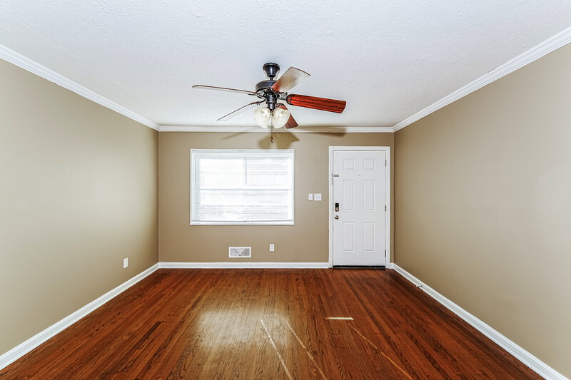 1,150/Mo, 9601 Red Lane Drive Birmingham, AL 35215 Living Room View