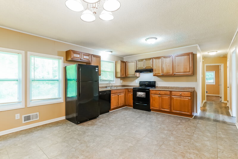 1,565/Mo, 2415 Rose Lane SE Bessemer, AL 35022 Dining Room View