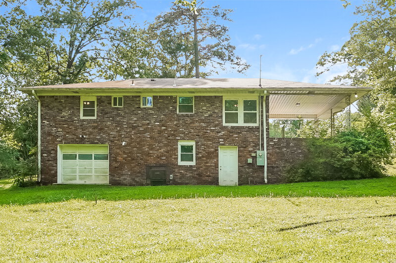 1,565/Mo, 2415 Rose Lane SE Bessemer, AL 35022 Rear View
