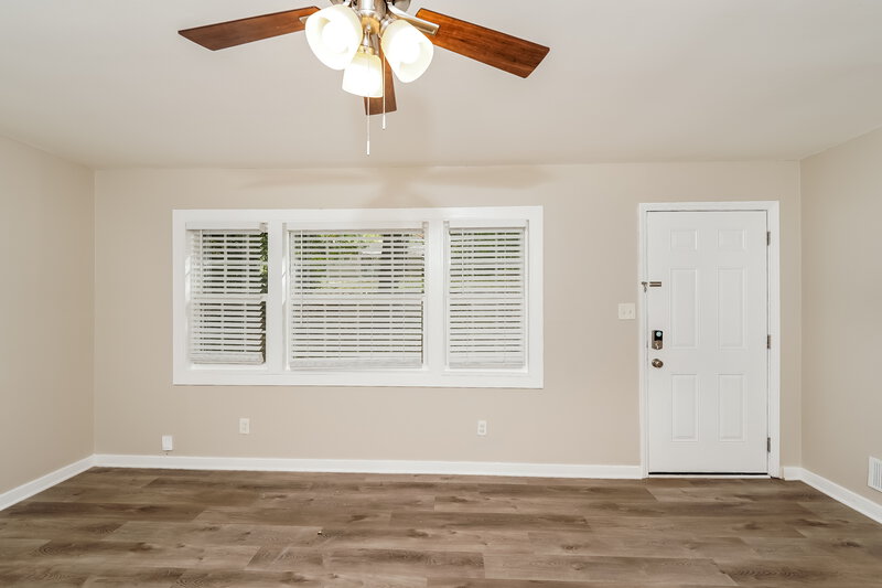 1,220/Mo, 924 Charles Court Birmingham, AL 35215 Misc View 2