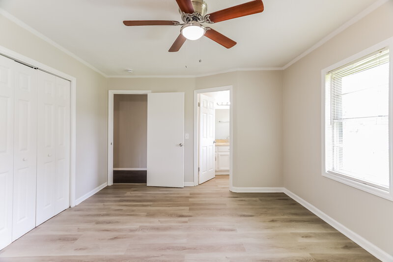 1,175/Mo, 1117 Union Grove Road Adamsville, AL 35005 Main Bedroom View 2