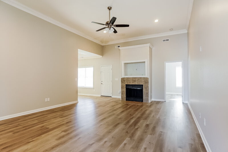 1,575/Mo, 147 Bonnieville Drive Calera, AL 35040 Living Room View