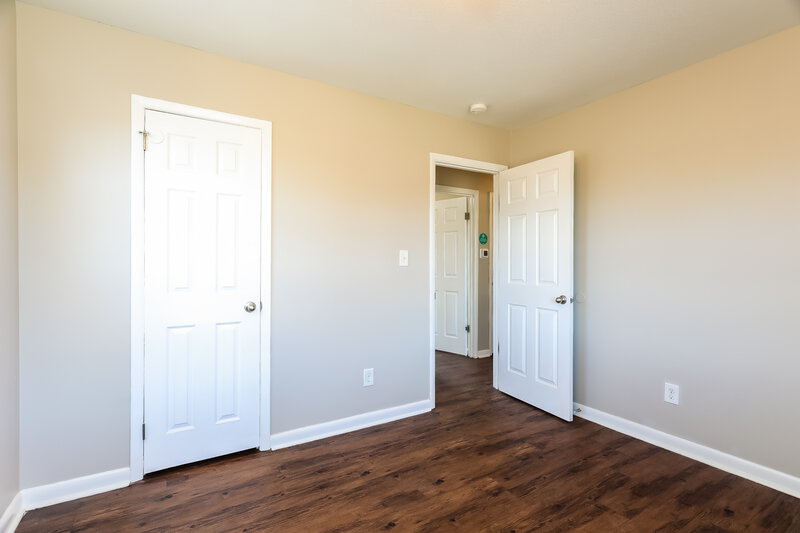 1,520/Mo, 909 Country View Drive Birmingham, AL 35215 Bedroom View 2
