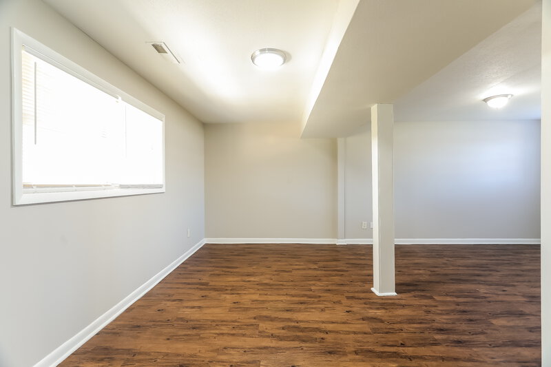 1,520/Mo, 909 Country View Drive Birmingham, AL 35215 Basement View 3