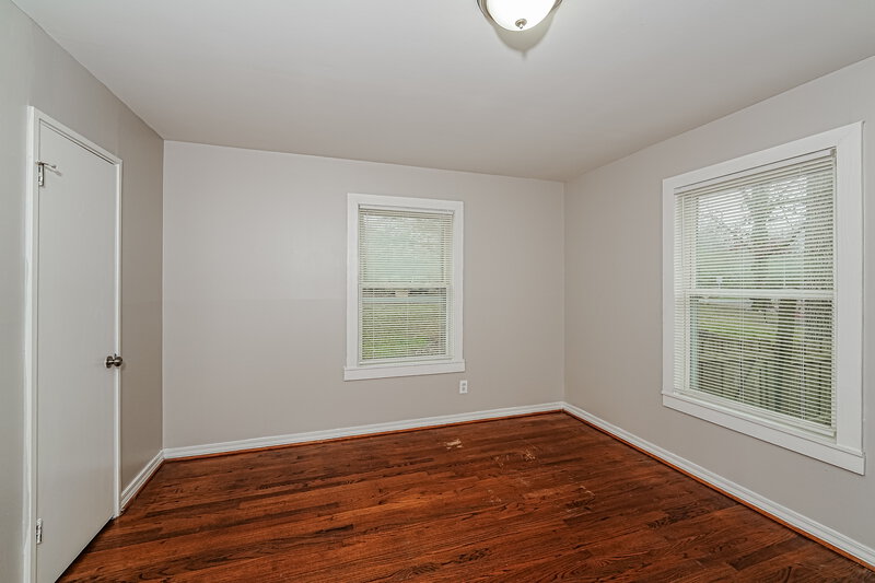 1,275/Mo, 468 Tupelo Way Center Point, AL 35215 Main Bedroom View