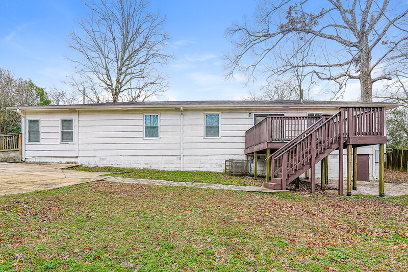 1,275/Mo, 468 Tupelo Way Center Point, AL 35215 Rear View