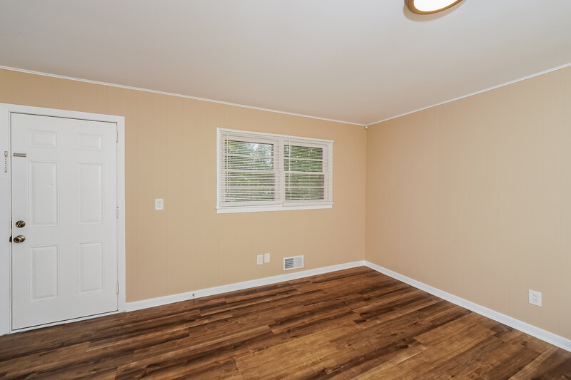 1,105/Mo, 541 NW 26th Ave Center Point, AL 35215 Bedroom View