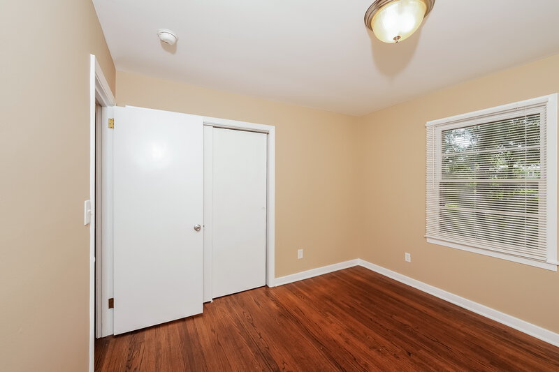 1,105/Mo, 541 NW 26th Ave Center Point, AL 35215 Bedroom View 5