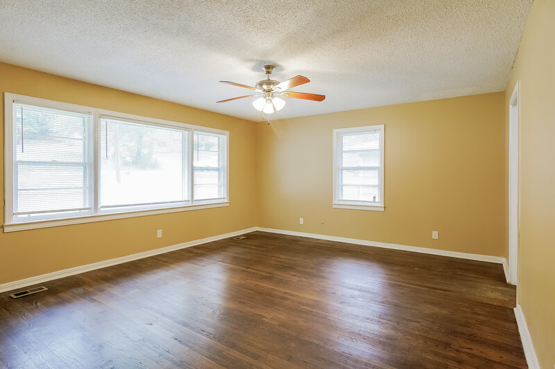 1,095/Mo, 1221 27Th Ave HUEYTOWN, AL 35023 Misc View 2