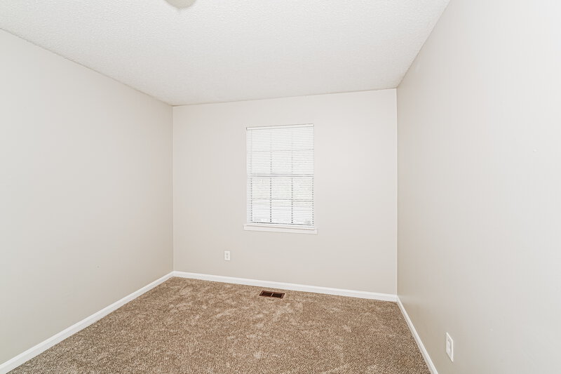 1,600/Mo, 933 Edwards Lake Road Birmingham, AL 35235 Bedroom View