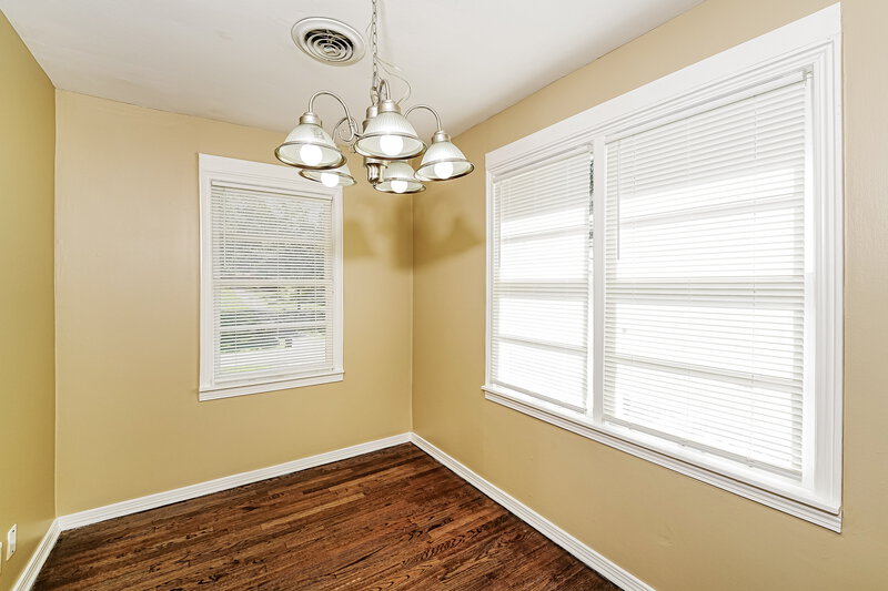 1,150/Mo, 2568 Forestdale Blvd Birmingham, AL 35214 Dining Room View