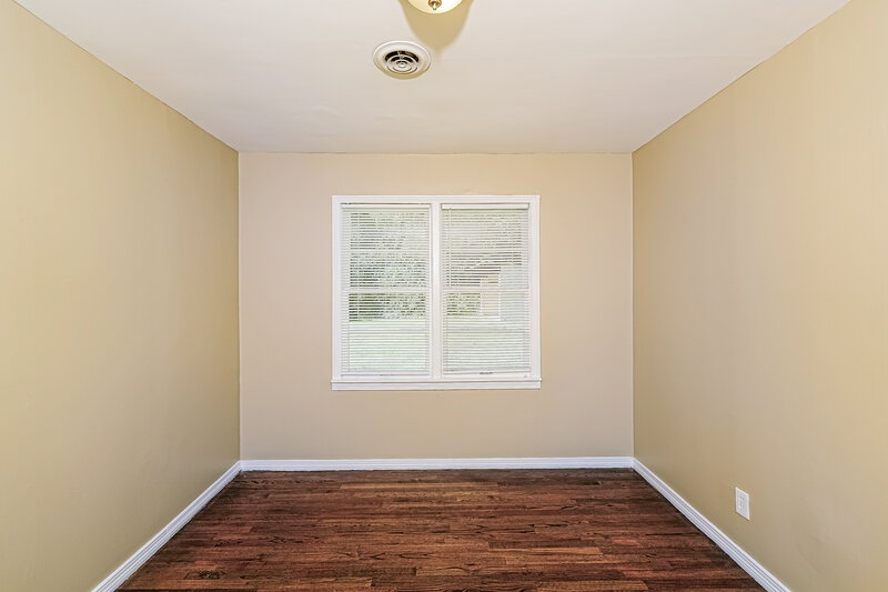 1,150/Mo, 2568 Forestdale Blvd Birmingham, AL 35214 Bedroom View 3