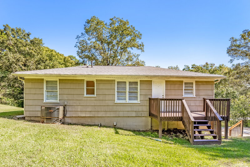 1,150/Mo, 2568 Forestdale Blvd Birmingham, AL 35214 Rear View