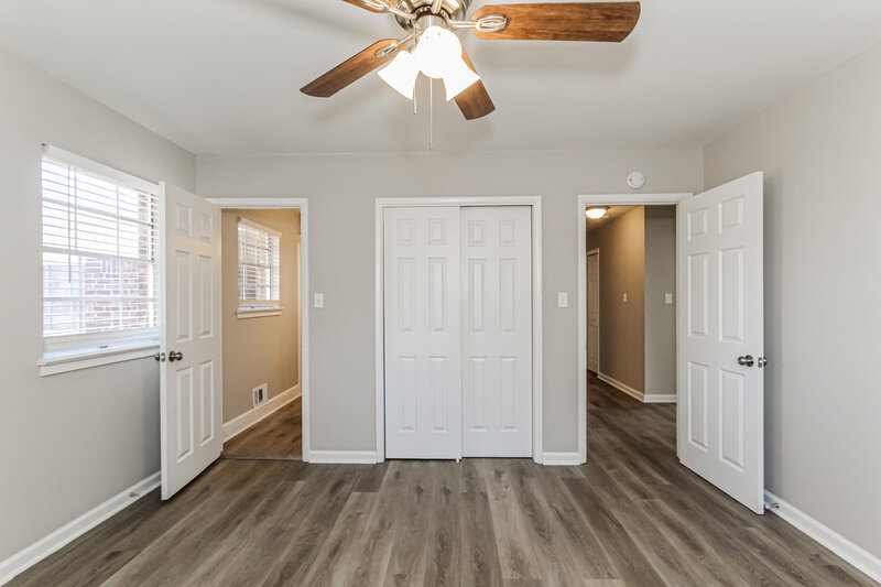 1,500/Mo, 201 Opal Ave Hueytown, AL 35023 Main Bedroom View 2