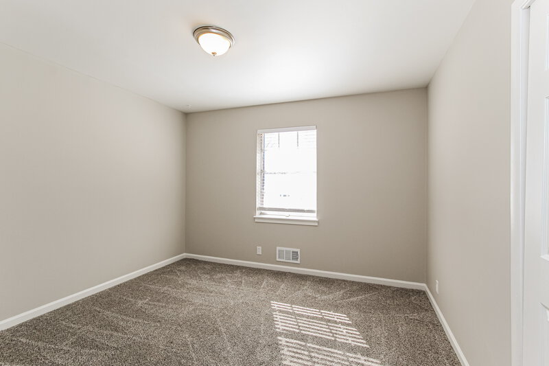 1,500/Mo, 201 Opal Ave Hueytown, AL 35023 Bedroom View