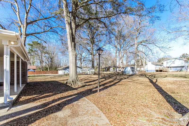 1,500/Mo, 201 Opal Ave Hueytown, AL 35023 Side View