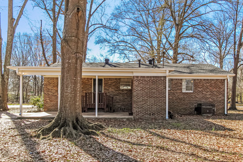 1,500/Mo, 201 Opal Ave Hueytown, AL 35023 Rear View