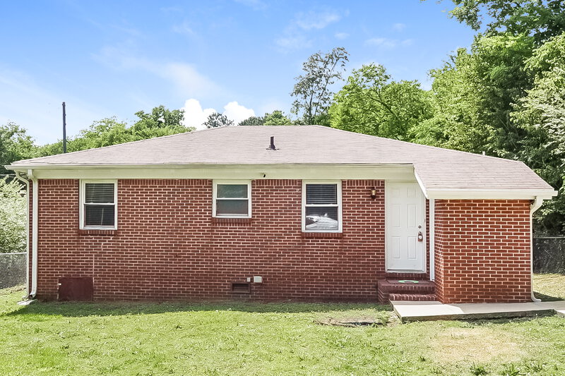 1,435/Mo, 2026 Progress Street Birmingham, AL 35207 Rear View