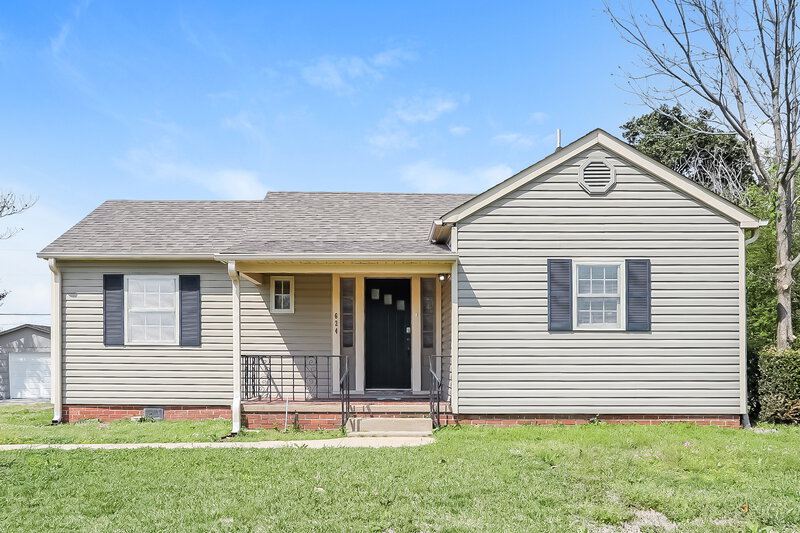 1,395/Mo, 624 9th Avenue Pleasant Grove, AL 35127 Front View