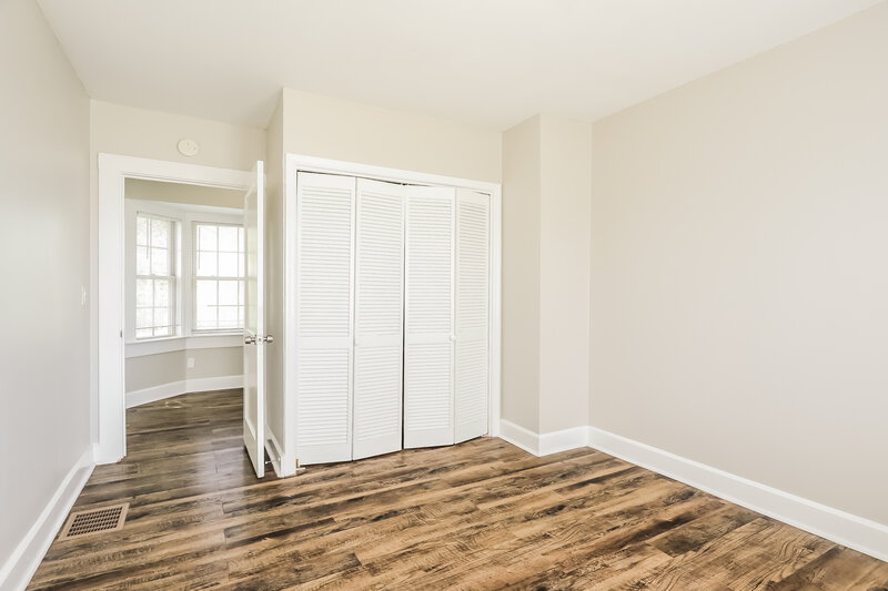 1,395/Mo, 624 9th Avenue Pleasant Grove, AL 35127 Bedroom View 2