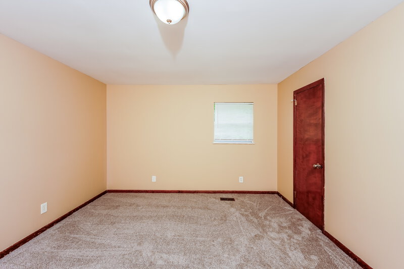 1,420/Mo, 901 Eldorado Dr BIRMINGHAM, AL 35235 Main Bedroom View 2