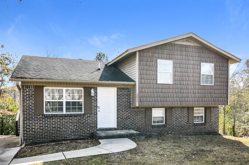 1,280/Mo, 2827 Arrowhead Drive Birmingham, AL 35215 Front View